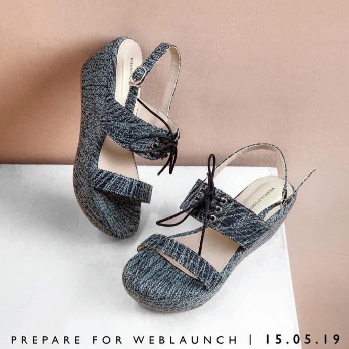 Valencia By Enrica Constance Wedges Blue