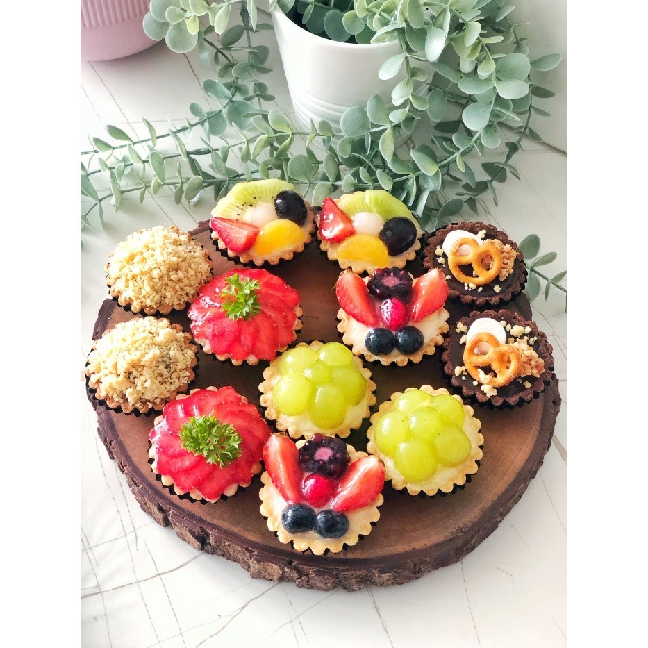 

Mix Tartlets / Pie Buah isi 12pcs Emily's Bake
