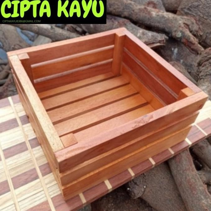 

Wooden Crate 25x25x12 Cm Kotak Hampers Box tempat penyimpanan (CR+10)