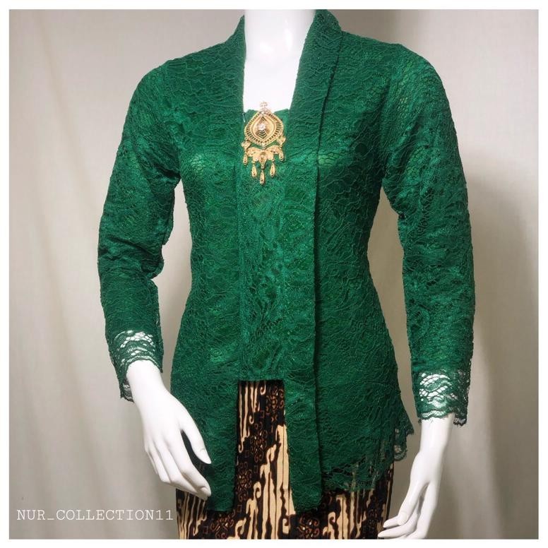 Kebaya Kutu Baru / Kutu Baru Brokat / Kebaya Wisuda / Kebaya Couple / Kebaya Modern