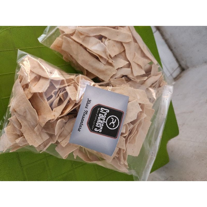 

Kerupuk Mentah Slondok Putih Kemasan 500 Gram.