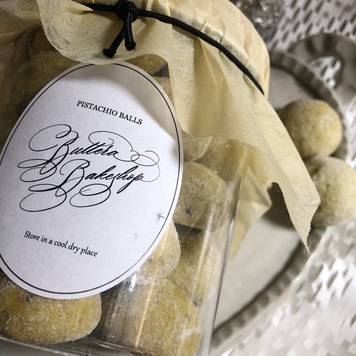 

Pistachio Ball Cookies