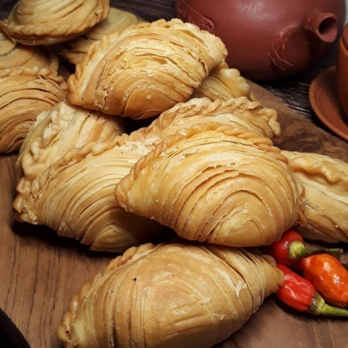 

Terbaru Curry Puff (Karipap) Isi 8 Promo Terlaris