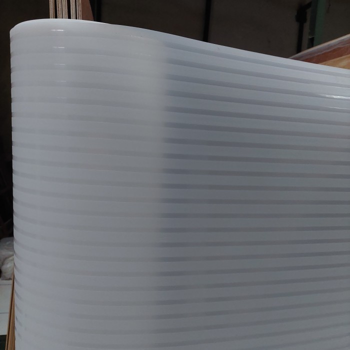 Fiber Pagar Motif Stripe Putih Susu Per Meter