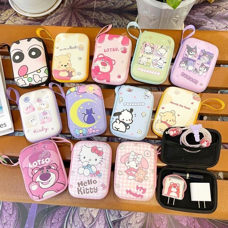 

FREE SHIPPING / READY BALI POUCH SERBAGUNA HARDCASE DOMPET HEADSET UANG ANTI AIR LUCU DOMPET KARTU KUNCI KOIN CHARGER MAKEUP KOSMETIK EARPHONE POUCH HANDPHONE POWERBANK WATERPROOF TAS PENYIMPANAN MULTIFUNGSI KARTUN KOTAK TRAVEL ORGANIZER