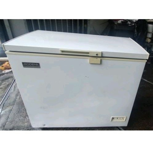 Chest Freezer Box MODENA MD 20 W, Kapasitas 205 Liter, 160 Watt, SECOND SIAP PAKAI, Lokasi Bandung.