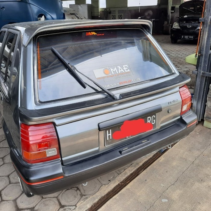 Mid Spoiler Pinggang Starlet Kotak