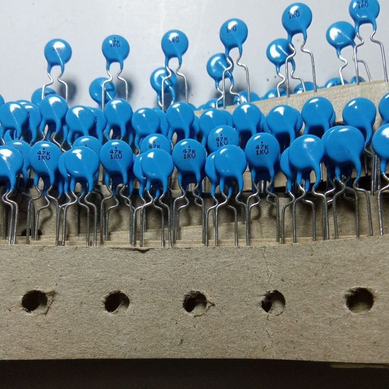 Capasitor keramik 47k/1kv Kapasitor 47pf 1kv