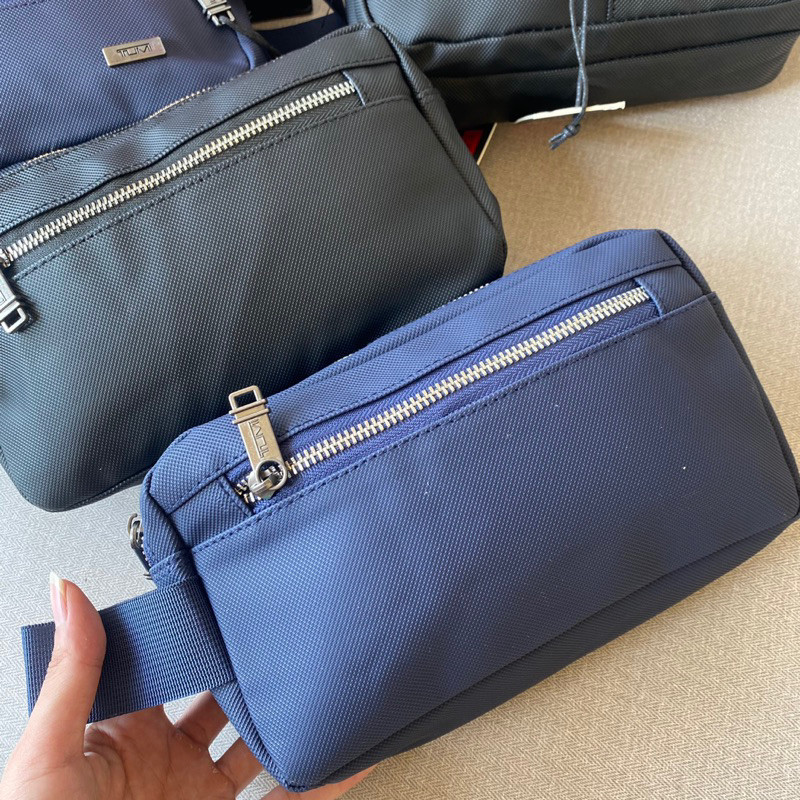 [ONLINE EXCLUSIVE] pouch bag tumi nylon import