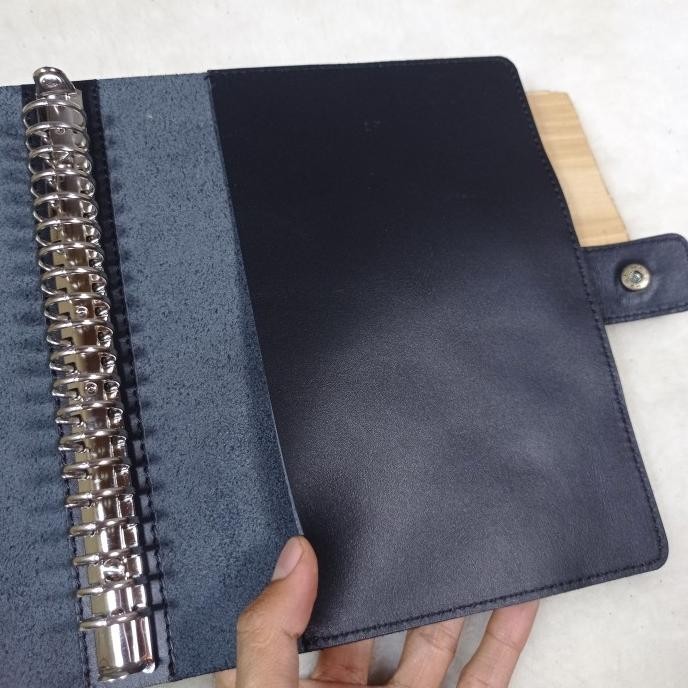 

Cover Binder Agenda Kerja Kulit Sapi Asli Free Grafir