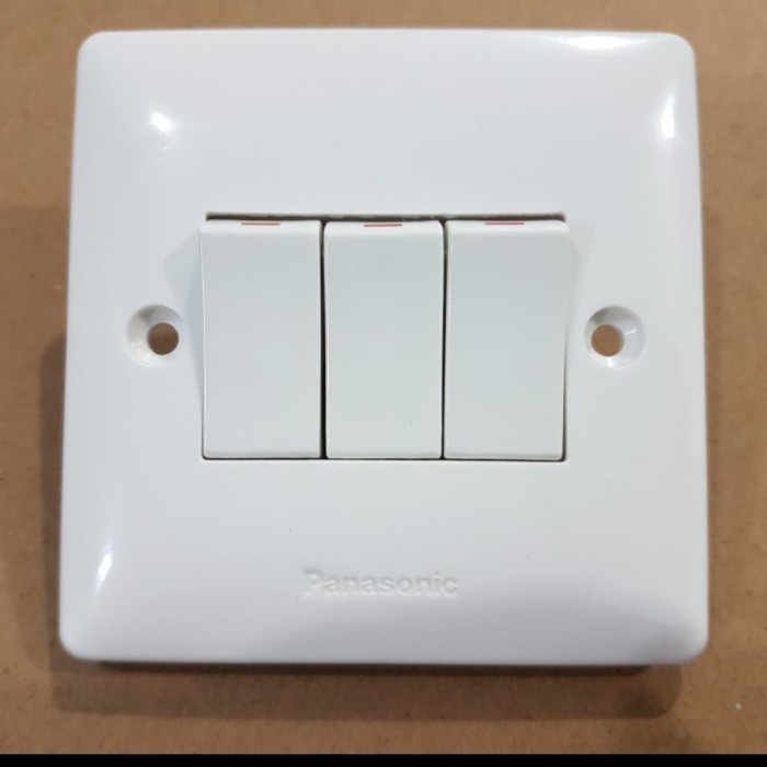 saklar triple panasonic