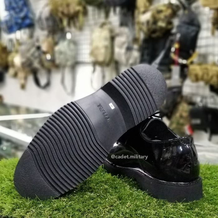 Aul Sepatu Pdh Trav Pendek