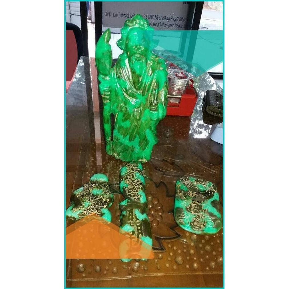 Patung hiasan giok dinasti ming asli atau tidak blm dicek ada 4 buah 1