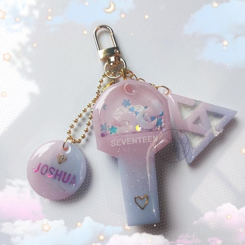 CR - Resin Shaker Charm Keychain SEVENTEEN lightstick + LOGO + pendant bias TERLARIS
