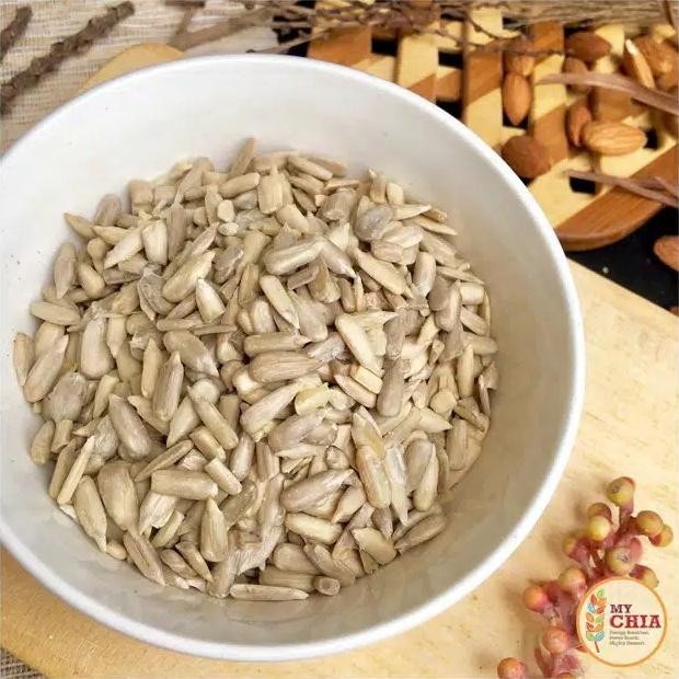 

BN Roasted Sunflower Seed 1 kg / Biji Bunga Matahari Panggang 1000 gram TERLARIS