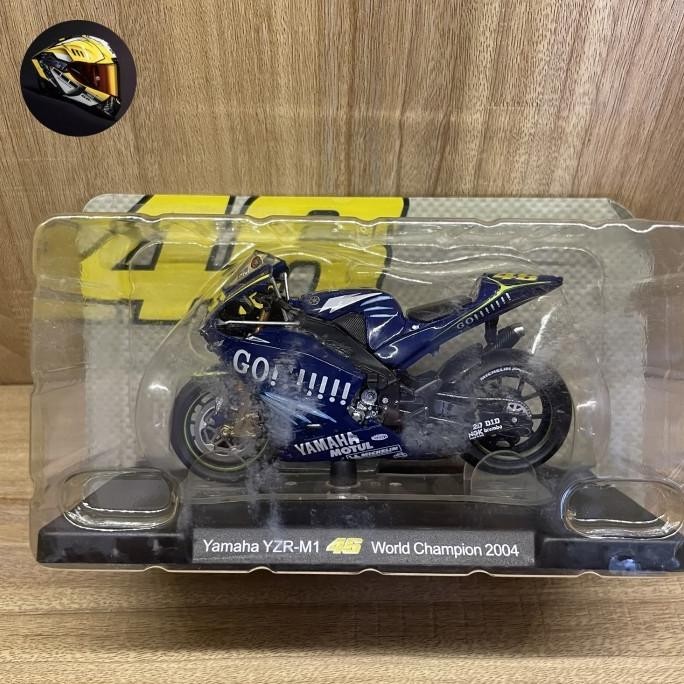 Diecast miniatur motoGP rossi M1 world champion 2004 skala 1:18