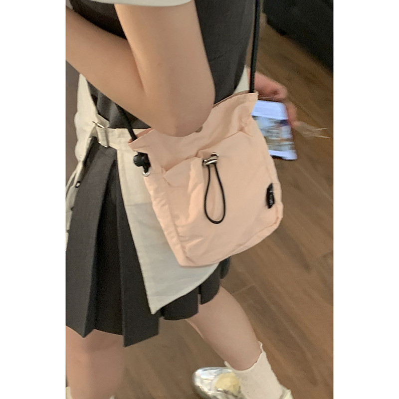 Tas Wanita Kanvas Kasual Niche Tas Persegi Kecil Fashion Baru Tas Selempang Sederhana Serbaguna Tas 