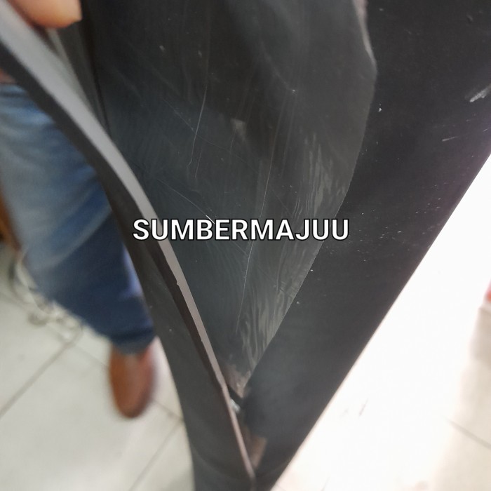

Karet Anti Static Rubber Insulation Mat 2Mm Abu Hitam