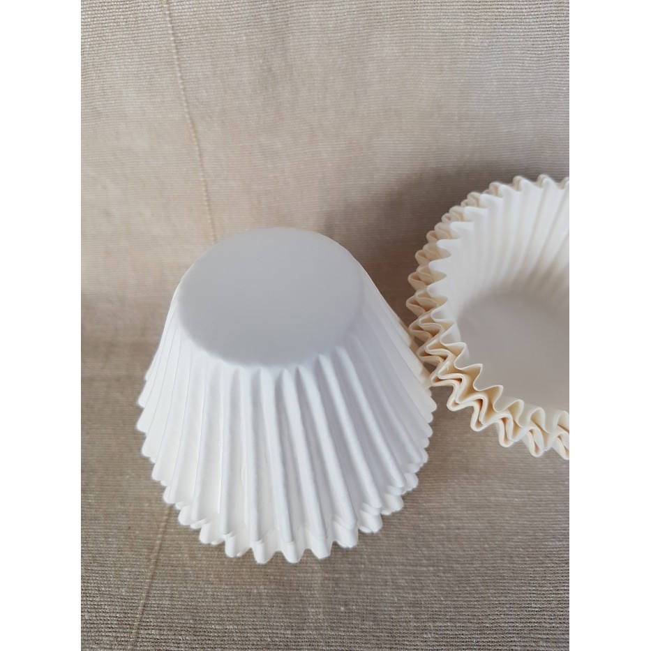 

Adlian Cup Paper Putih / Cup Kertas Bolu Kukus 12.5/3.5 [ 100Pcs ]