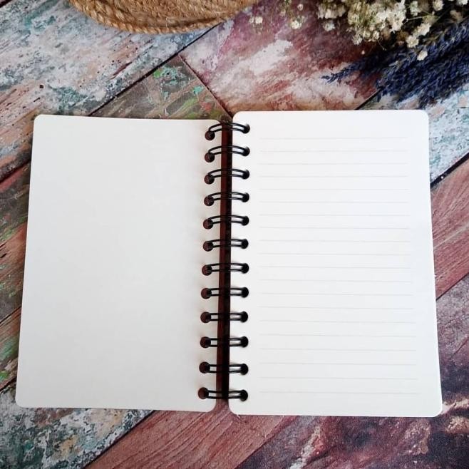 

Notebook Kayu Initial A6+ L Personalized Wooden Notes A6+ L Buku Kayu Baktioktavianiseller