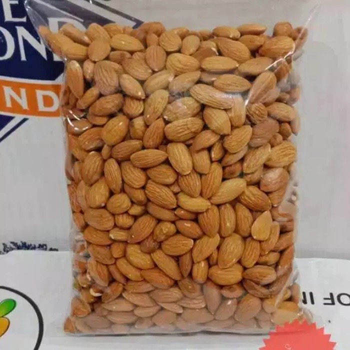 

Kacang Almond Mentah 1Kg Blue Diamond