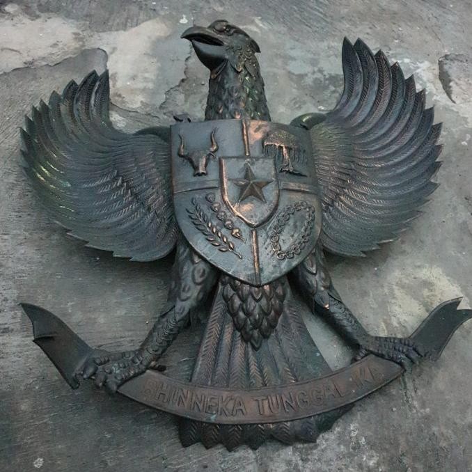 Hiasan Dinding Jadul Antik Lambang Garuda