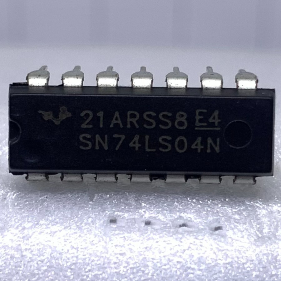 SN 74LS04 / IC 74LS04 / IC 74LS04N / SN 74LS04 IC / SN 74LS04N Harga untuk=5pcs