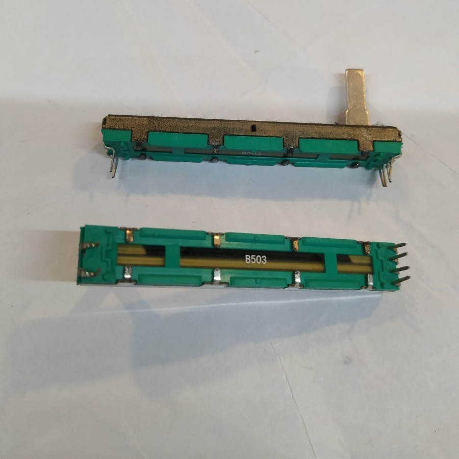 Potensio Geser 6cm 50k Harga untuk=5buah