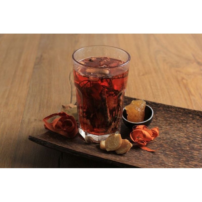 

Wedang Uwuh / Minuman Herbal / Minuman Kesehatan / Obat Herbal / Saringan Teh