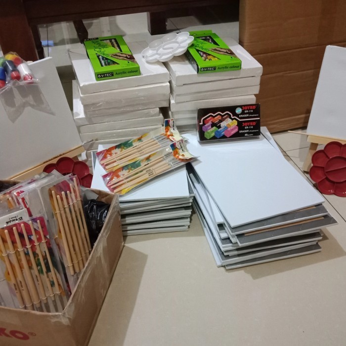 

[JUMBO] Paket Lukis Lengkap (Termasuk Easel) K01