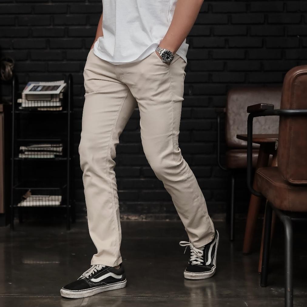 Celana Kerja Pria Celana Bahan Celana Chino Panjang Light Cream