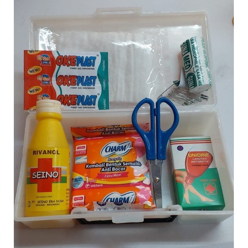 Kotak Obat P3K Mobil / Box P3K + Isi