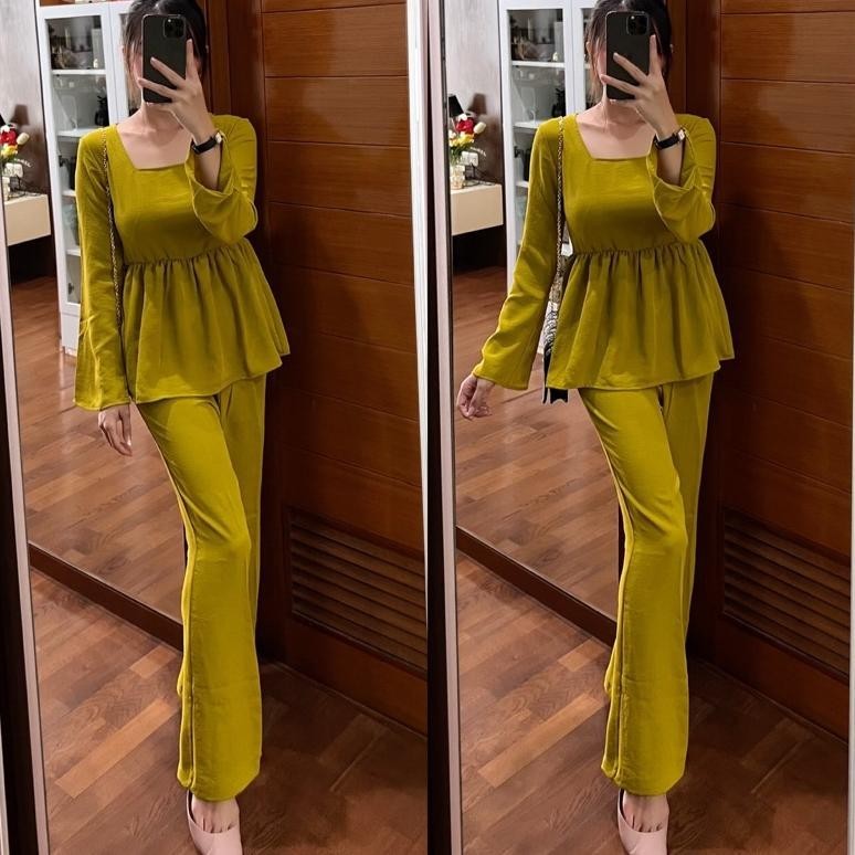 Kekinian One Set Crincle Premium Wanita Baju Setelan Perempuan Hijab / Setelan Crinkle Wanita Terbar