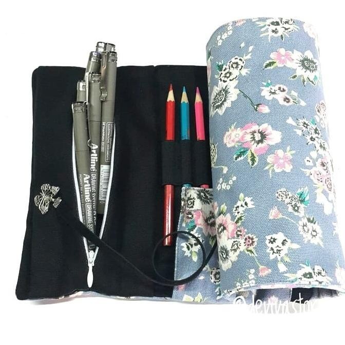 

Roll Pencil Case / Tempat Pensil Gulung - Floral Vintage