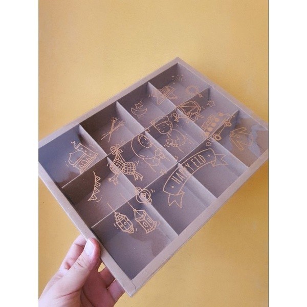 

5 pcs dus box cookies mika motif idul fitri coklat sekat 12 size 7,3 cm cake box kotak hampers packaging