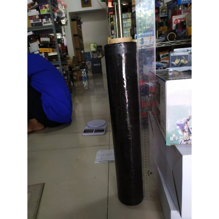 

Plastik Wrap Stretch Film Hitam Packing 50 Cm X 300 Cm Roll Warp