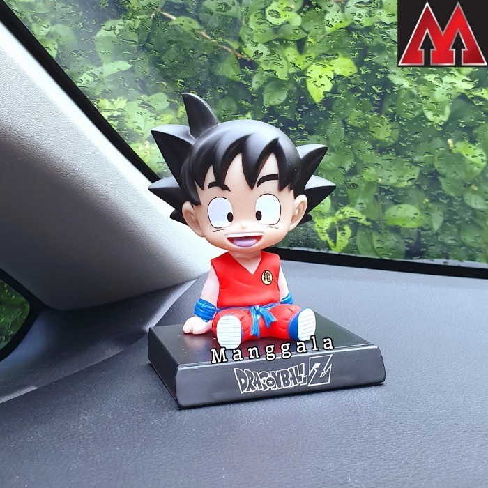 Boneka Pajangan Goyang Dashboard Mobil Dragon Ball Goku Baju Merah