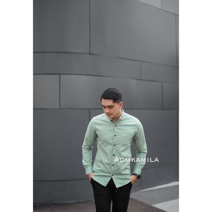 Kemeja Pria Cowok Polos Slimfit Kasual Hem Lengan Panjang Hijau Sage