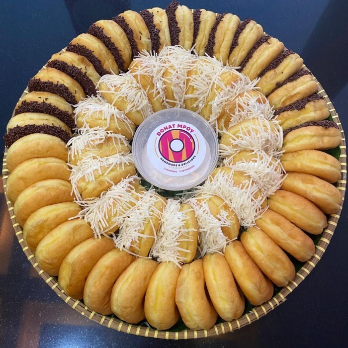 

Ready Donat Mpoy dalam tampah isi 50 pcs (bisa mix variant)