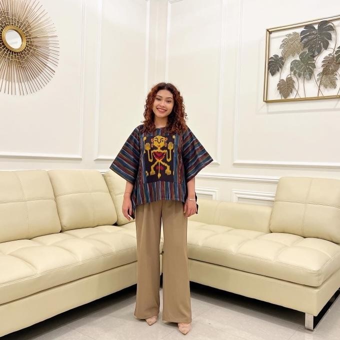 Lausboutique-Atasan Linen Toraja Polos-Atasan Tenun Wanita HNT