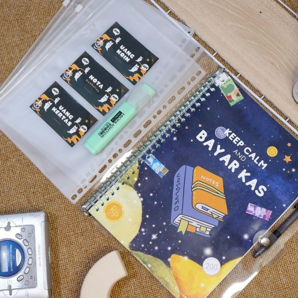 

BACK TO SCHOOL BINDER BUKU KAS B5 PAKET BUNDLING | BINDER BUKU KAS B5 KULIAH SEKOLAH OSIS EKSTRAKULIKULER ORGANISASI
