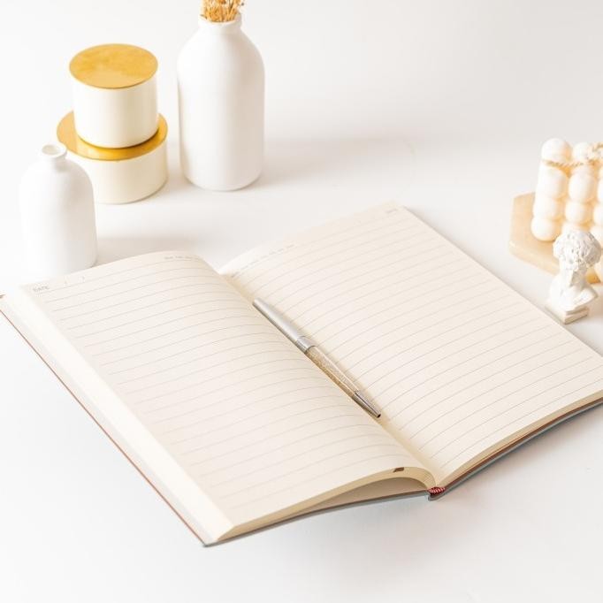 

UCHII Premium Yuri Japanese Diary Notebook | Buku Tulis Catatan Agenda