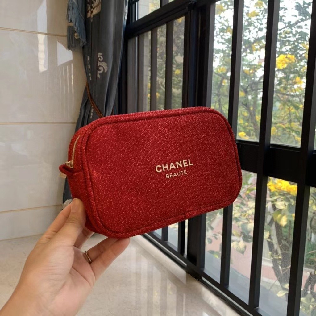 

【Penjualan Terlaris】Chane* Kantong Tas Kosmetik Hadiah Vip Tas Rias Mini Tas Penyimpanan Kecantikan Bling Ritsleting Perjalanan Fashion Sederhana (dengan Kotak)