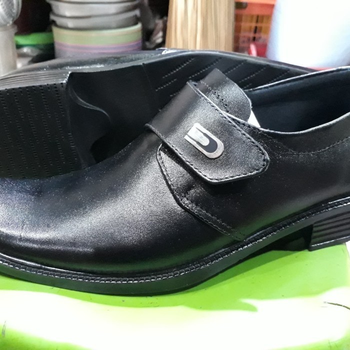 Sepatu Pantofel Kulit Perekat Merk Flamango Original