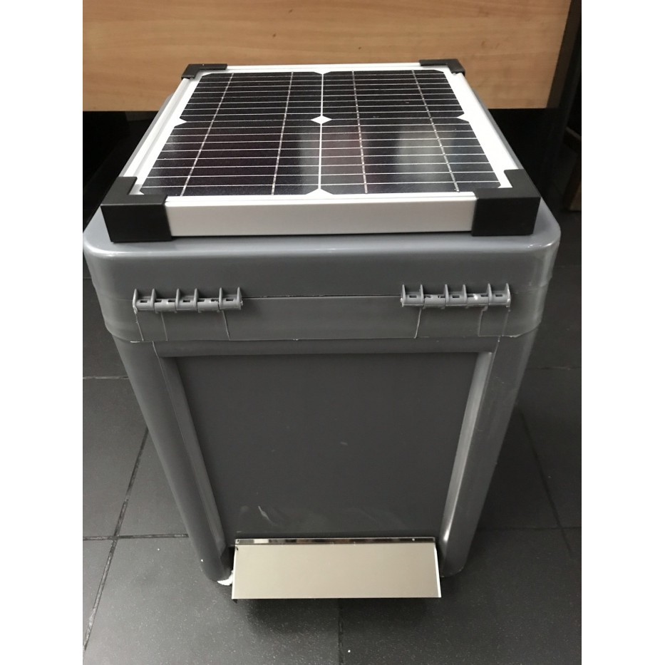 AUTOFEEDER, MESIN MAKAN IKAN KOI, KOLAM KOI