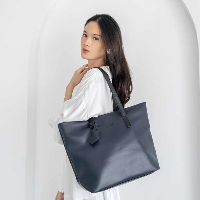 Tas Tote Wanita Silvertote Indah Black