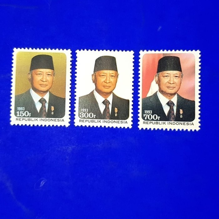 

Kemerdekaan Perangko/Prangko Presiden Soeharto Set Lengkap. Terbit 17 Agustus 1993