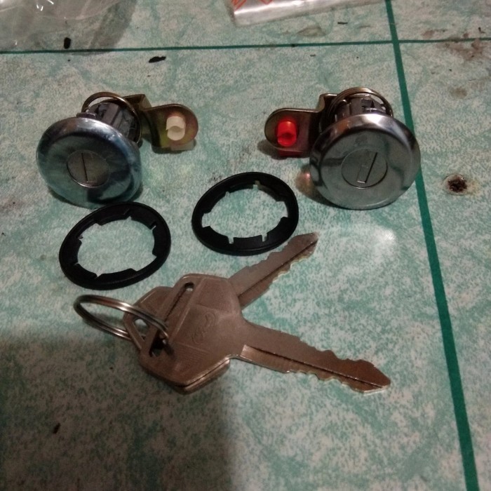 New Kunci Pintu Mobil Kijang Super 5K Set 2 Pc Kode Ams09