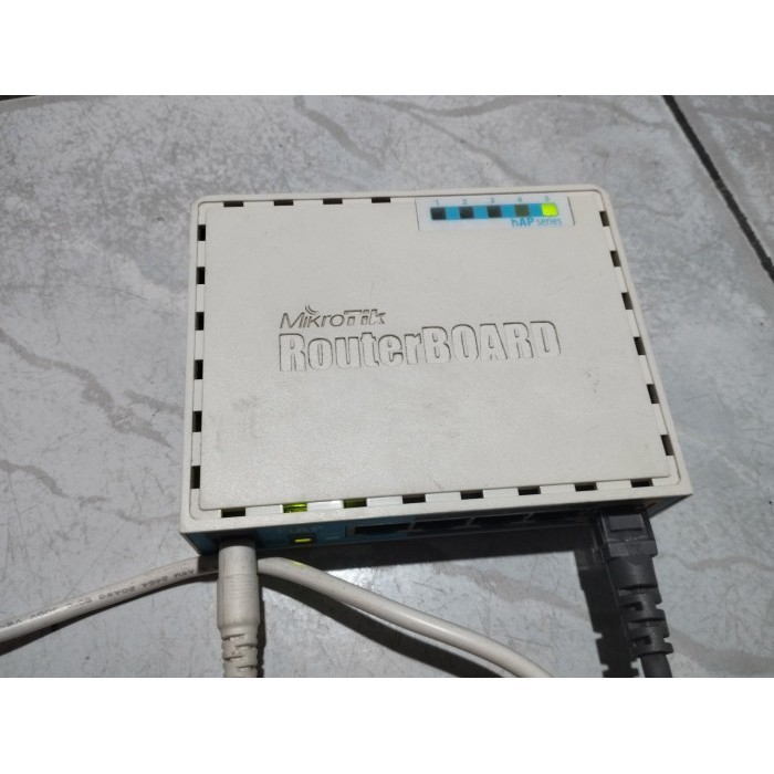 MIKROTIK ROUTERBOARD RB951U1 - 2ND