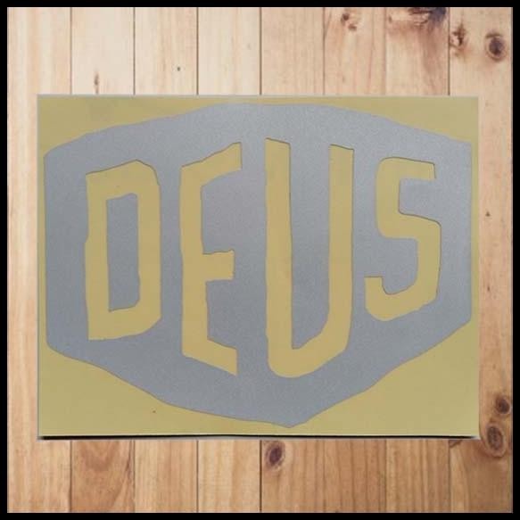 

DISKON STIKER DEUS WHITE !!!!!!!